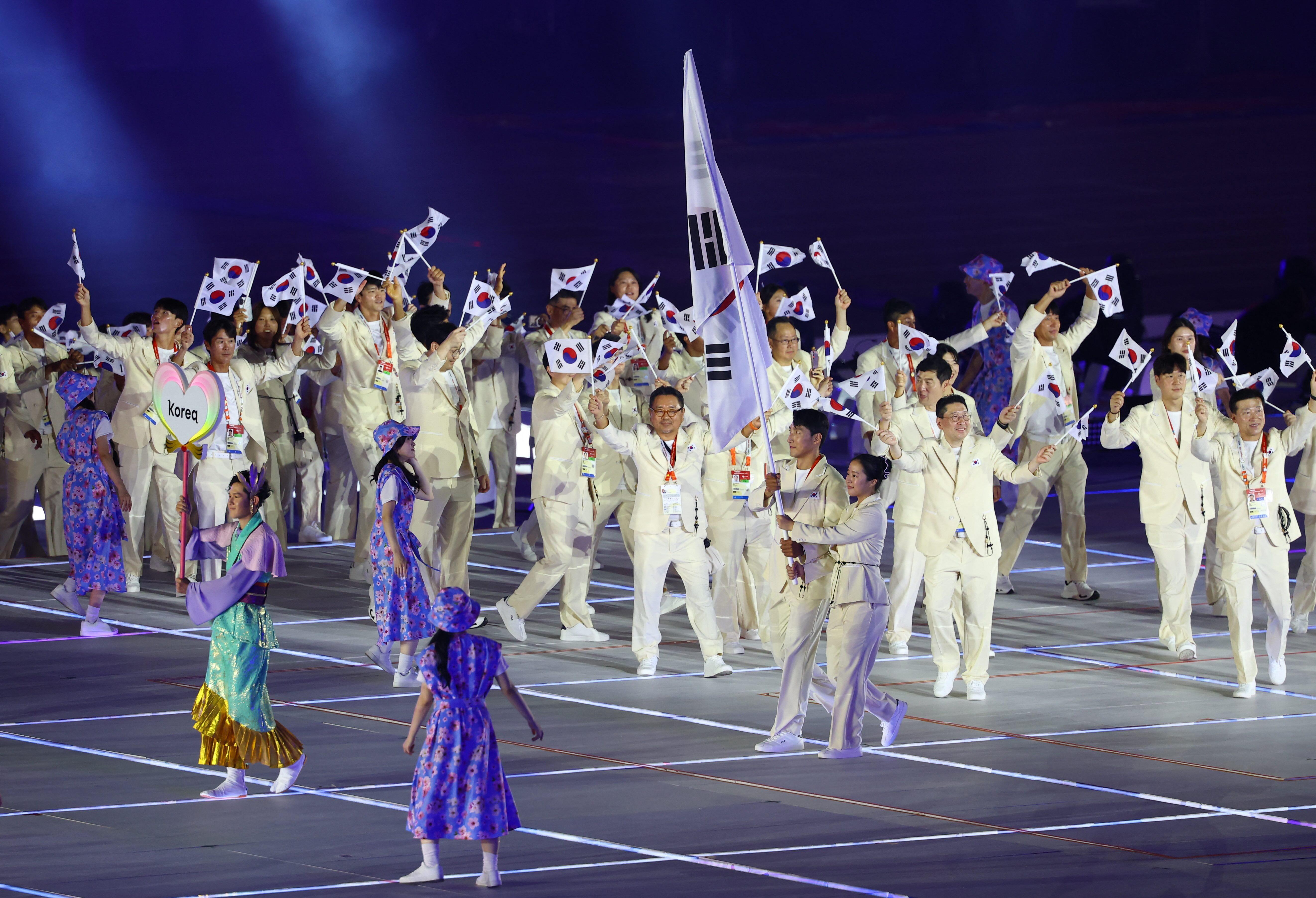 Asian Games offer 'deepest apologies' for South Korea anthem blunder