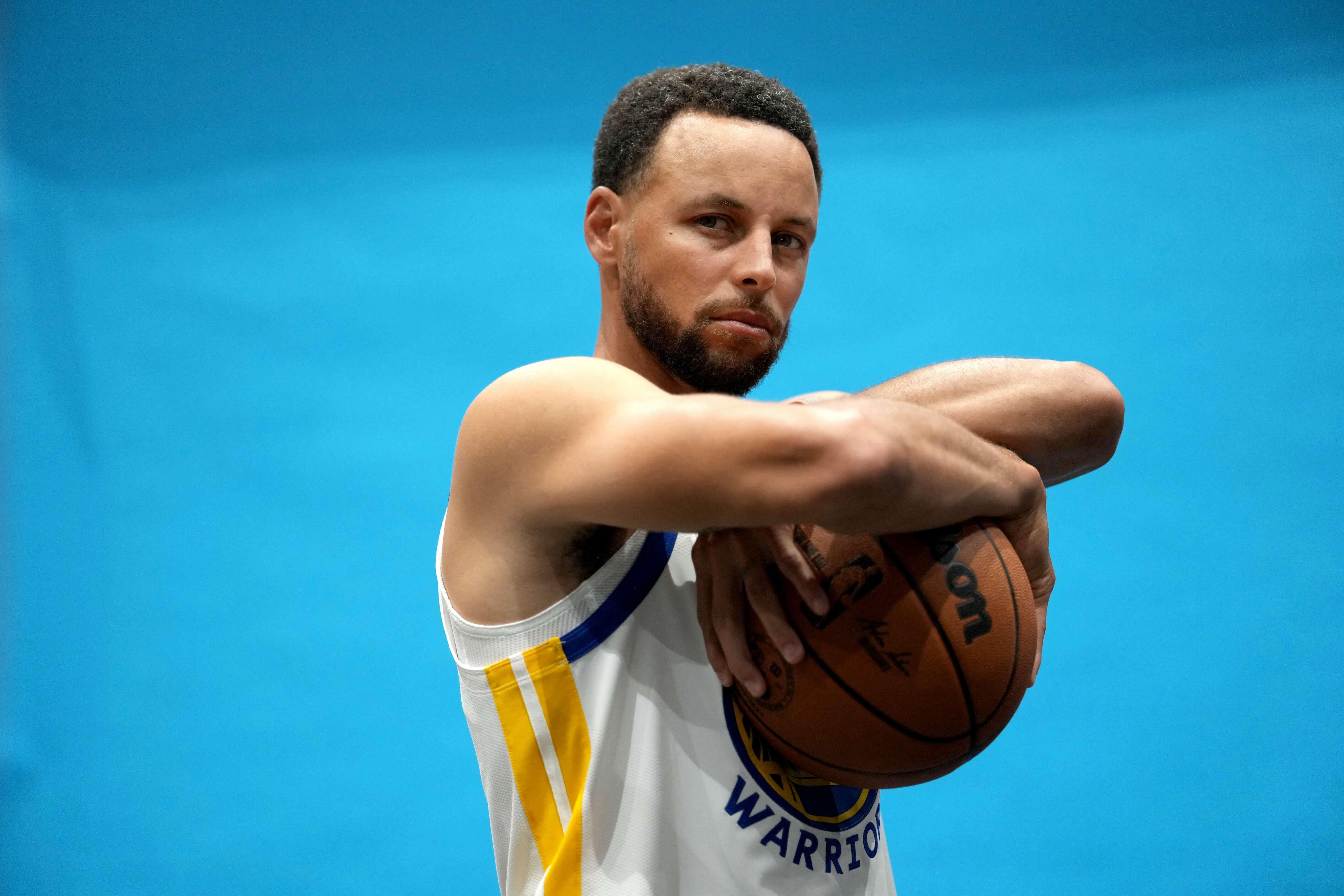 NBA: At Warriors camp, Steph Curry raring to go, Kristaps Porzingis out again