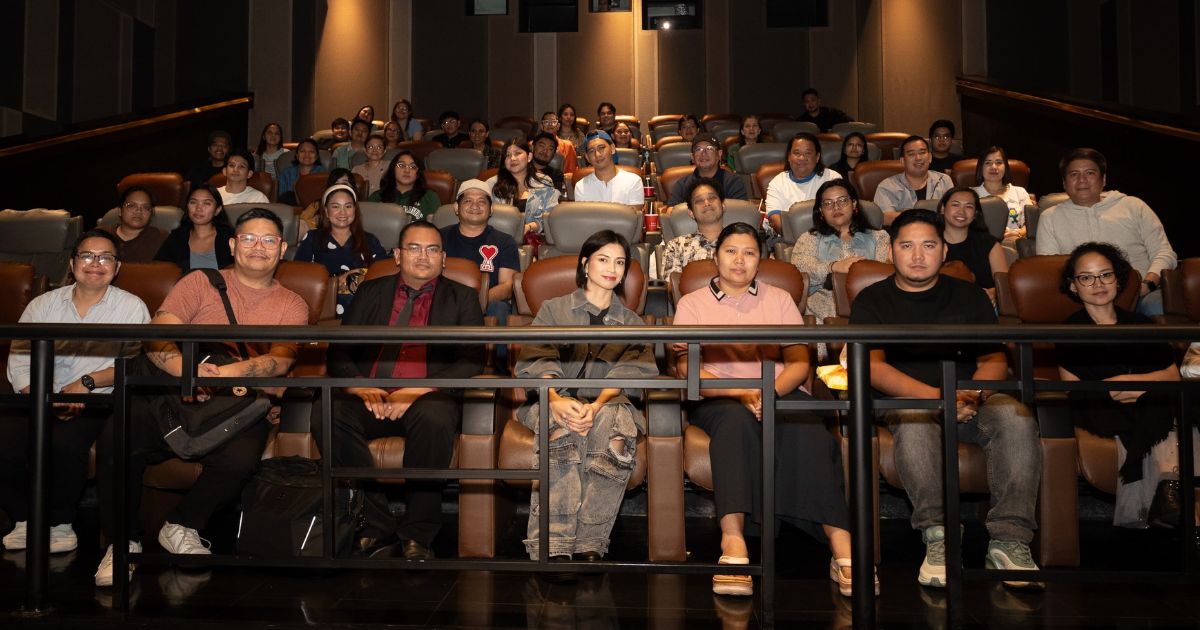 Alden Richards organizes block screening for '58th' Alden Richards organizes block screening for '58th'