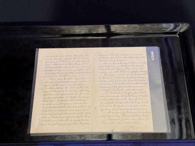 This letter was written by Jose Rizal in Spanish and sent to Dr. Ferdinand Blumentritt on May 9, 1894. It was a letter greeting Blumentritt's daughter, Dolores, whom Rizal called Loleng. Photo: Andy Peñafuerte III.