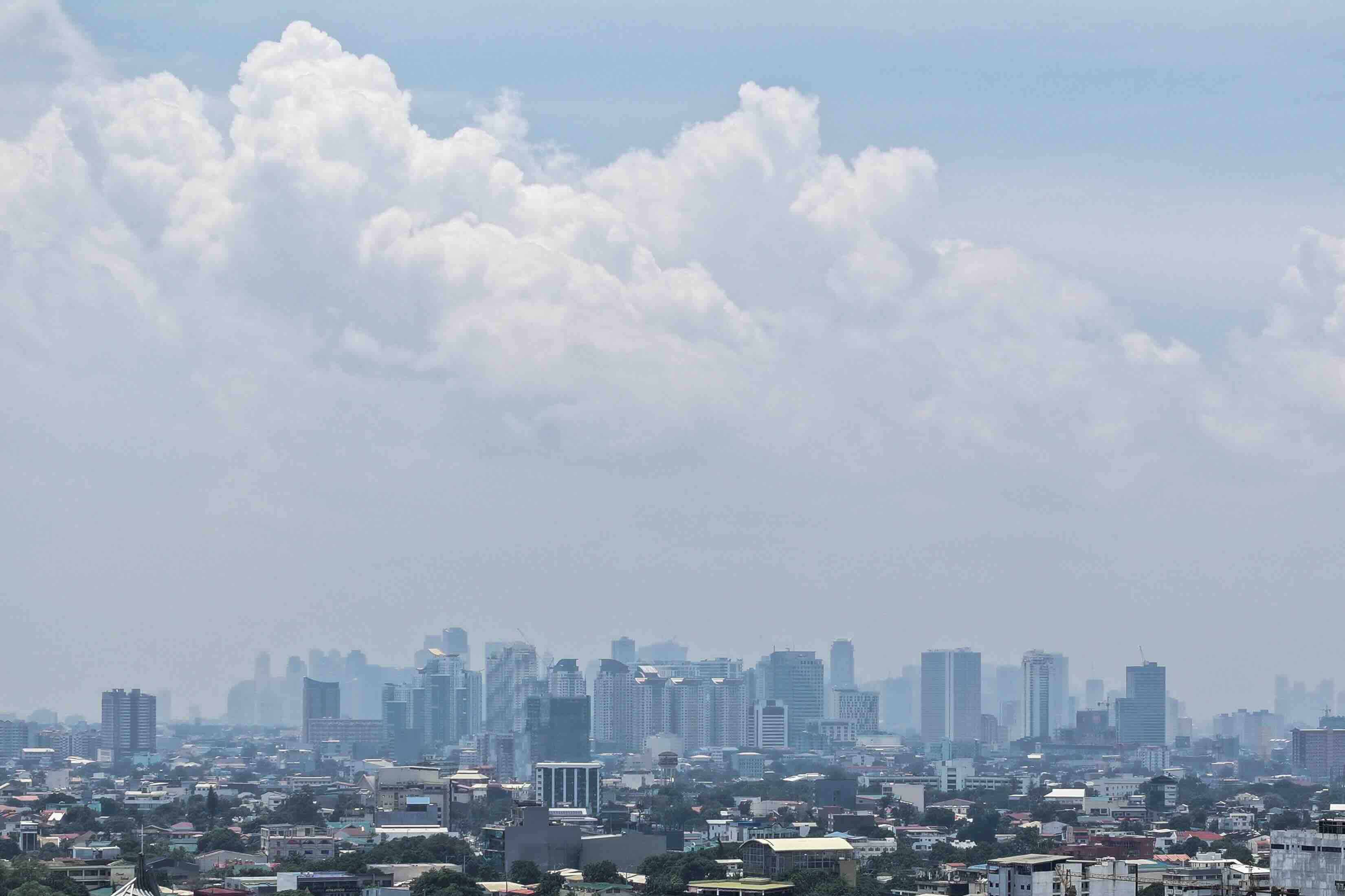 Haze in PH caused by Habagat bringing smoke from Indonesia, says DENR-EMB