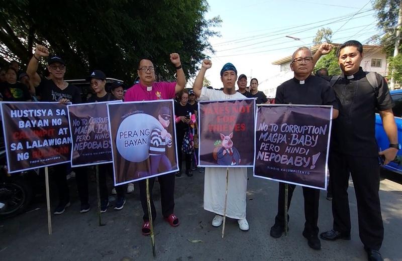 LOOK: Sectoral groups rally in Bulacan, decry corruption amid persistent flooding