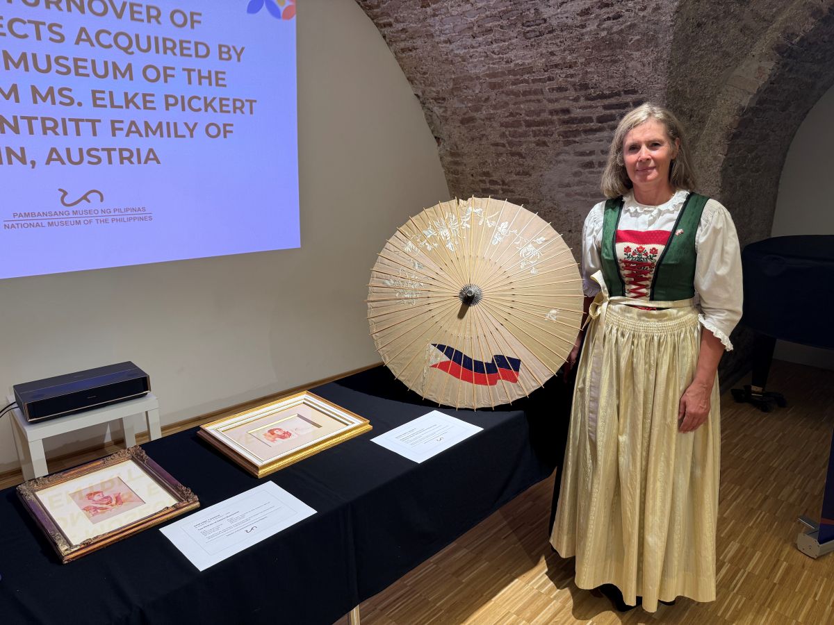 Blumentritt descendants donate rare Rizal letter, other 19th-century items to National Museum Blumentritt descendants donate rare Rizal letter, other 19th-century items to National Museum