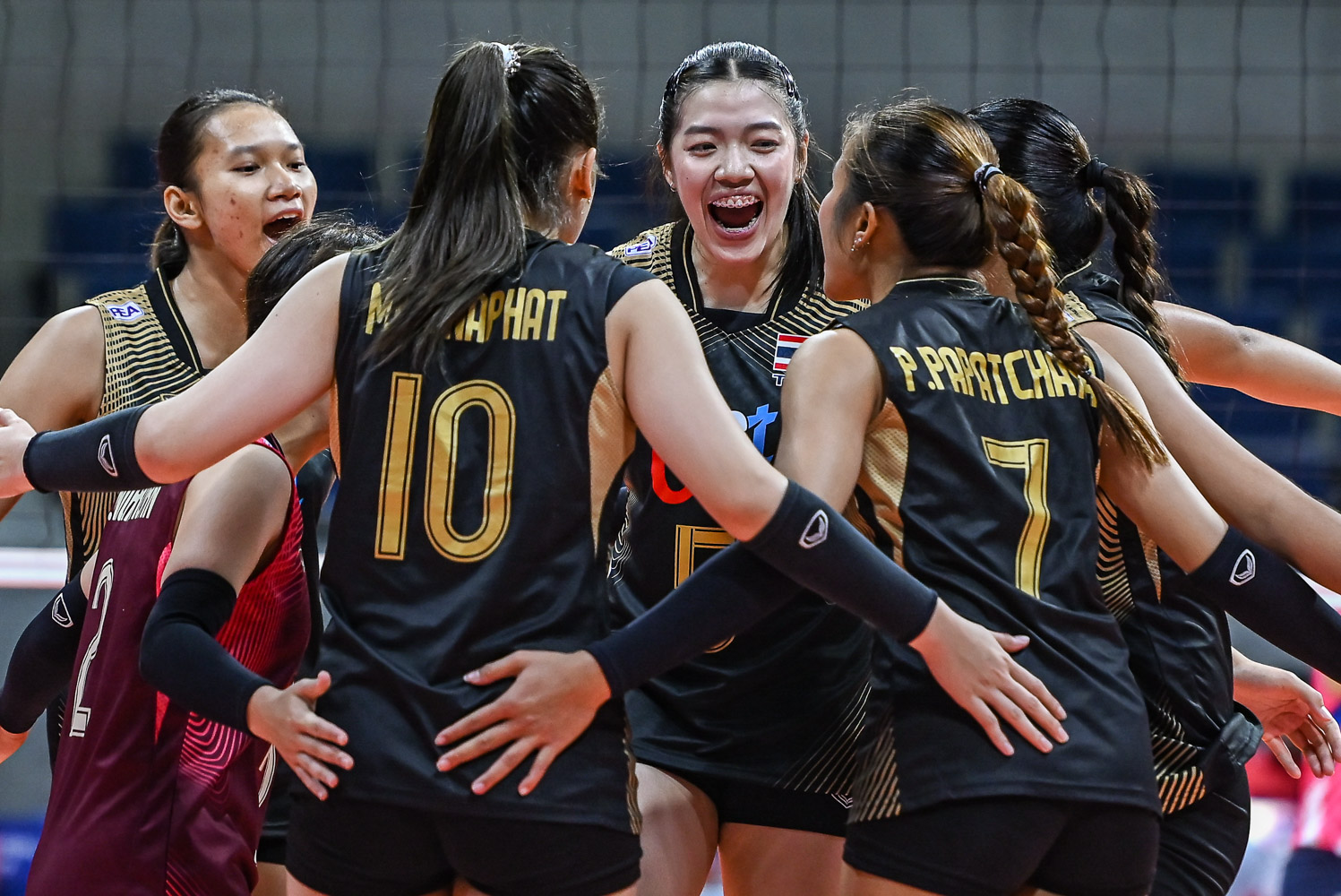 PVL: Est Cola wins third straight, hands Creamline first loss in Invitationals