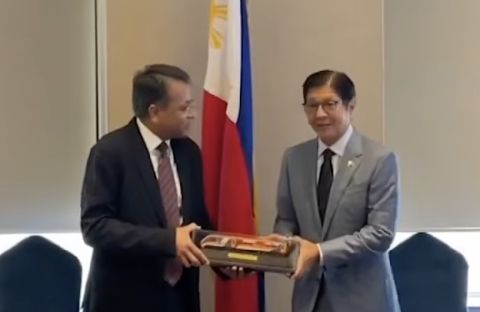 Marcos taps Indian rail firm for Mindanao, Cebu, PNR projects - GMA Network