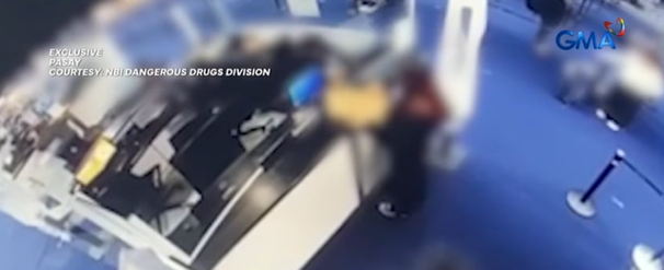 Immigration officer na nagpapalusot umano ng illegal recruits, arestado
