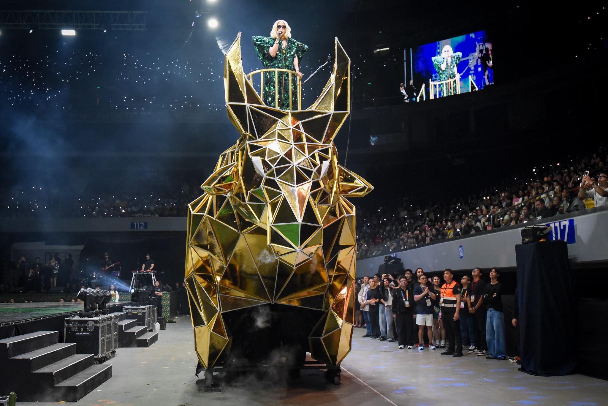 Vice Ganda banners “Unkaboga-bowl” UAAP Season 89 kickoff