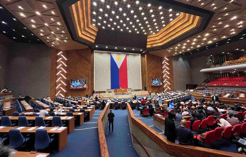 Plenary deliberations on 2027 budget begin - GMA Network