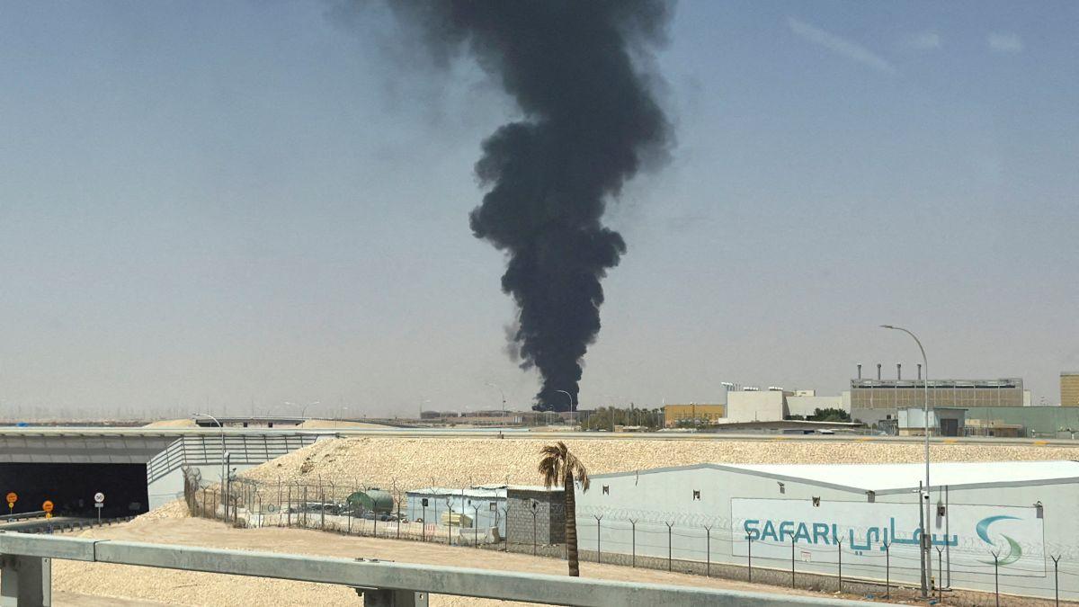 Houthis claim drone and missile strikes near Riyadh airport