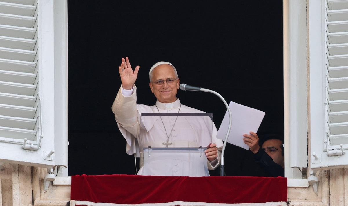 Pope Leo greets crowds at Vatican in first event since cancer surgery Pope Leo greets crowds at Vatican in first event since cancer surgery