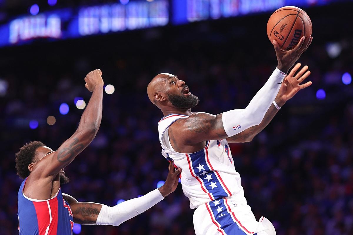 LeBron James says center role is temporary: 'We got an MVP'