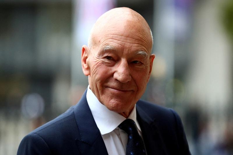 Patrick Stewart, Shakespearean actor turned 'Star Trek' and 'X-Men' star, dies at 86