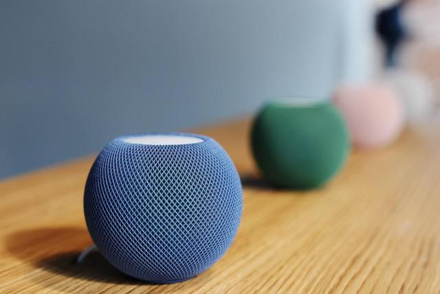 The next generation of the HomePod mini with support for Siri AI Apple Home Collection, part of Apple HomeView, is displayed during a launch of smart home products in New York City, October 13, 2026. REUTERS/ Shannon Stapleton