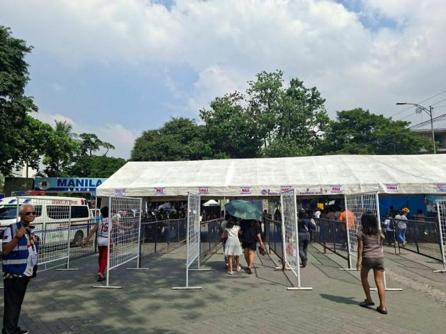 93,000 flock to Manila North Cemetery ahead of All Saints' Day