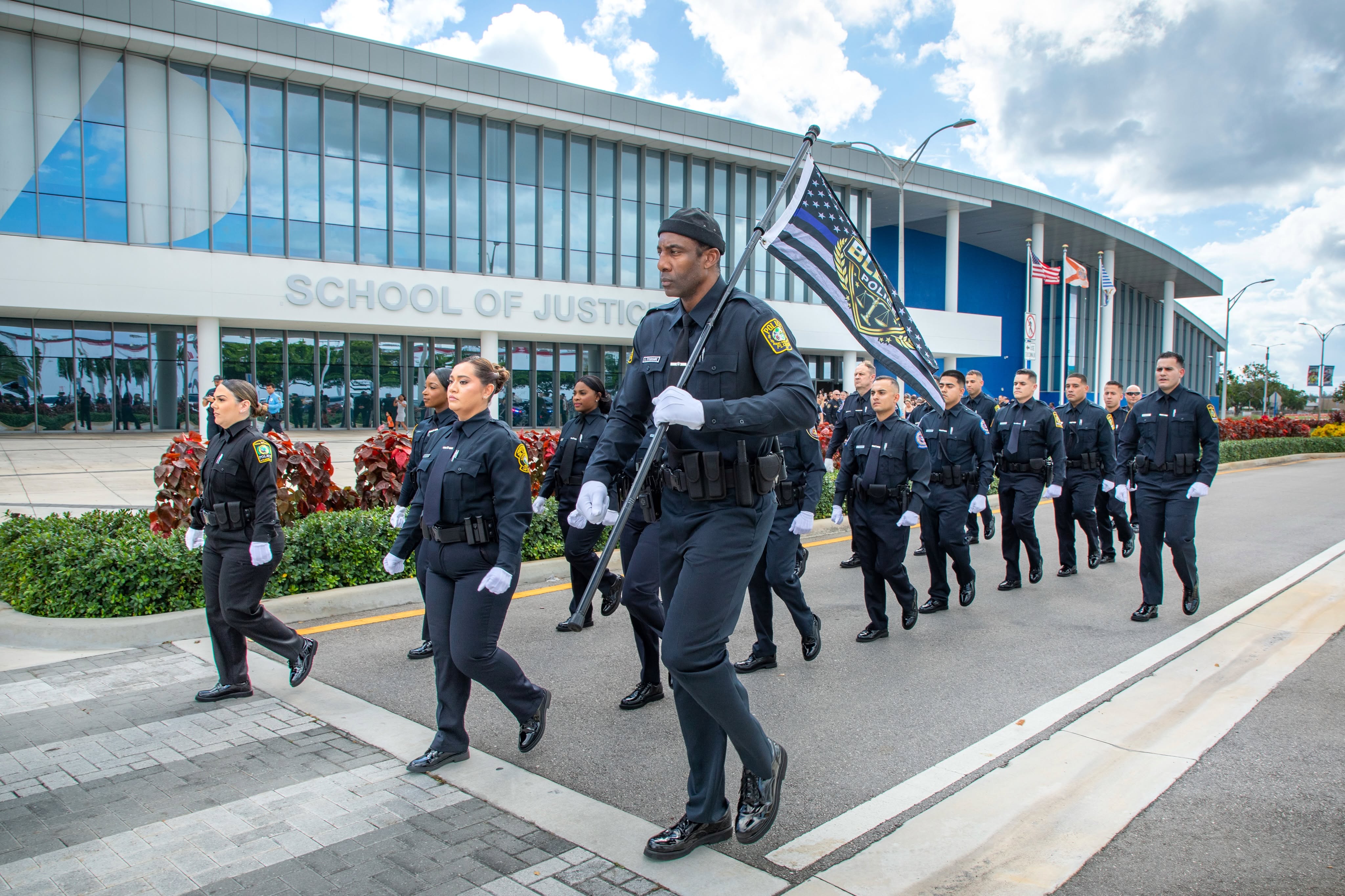 Amar'e Stoudemire goes from Miami Heat to Miami police officer