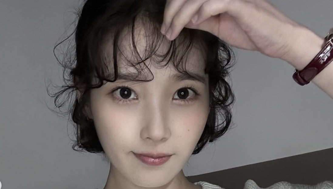 IU teases two-day Manila performances soon