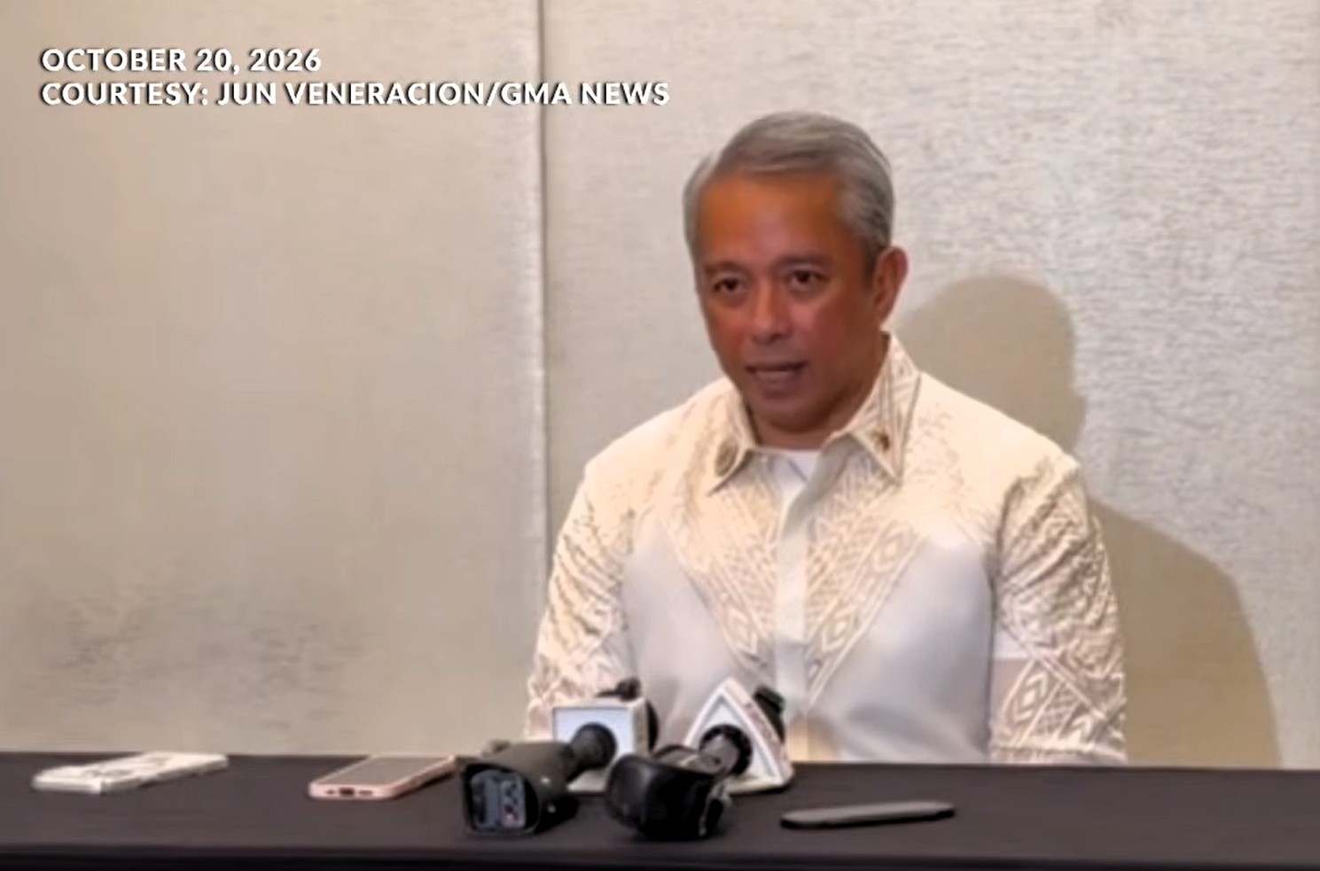 Jonvic Remulla: Talks ongoing for Bato dela Rosa's surrender to avert violence Jonvic Remulla: Talks ongoing for Bato dela Rosa's surrender to avert violence