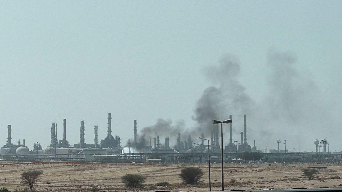 Houthis Say They Targeted an Aramco Facility in Riyadh With Missiles and Drones