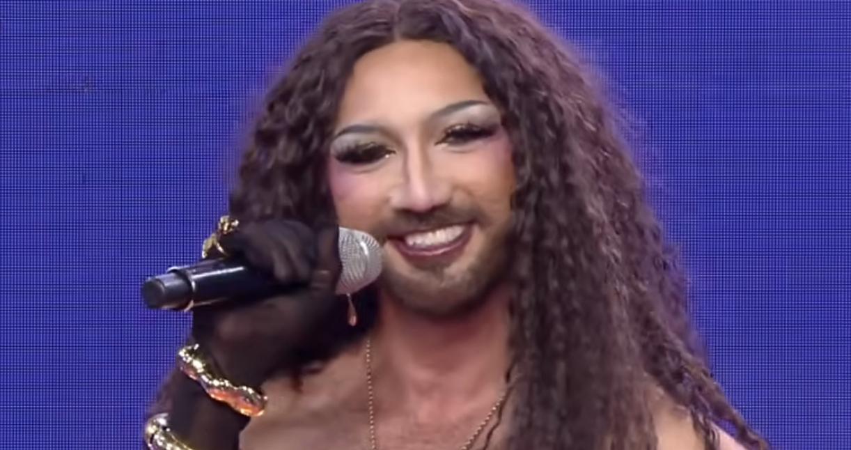 Pura Luka Vega joins 'Miss Q and A' of 'It's Showtime' Pura Luka Vega joins 'Miss Q and A' of 'It's Showtime'